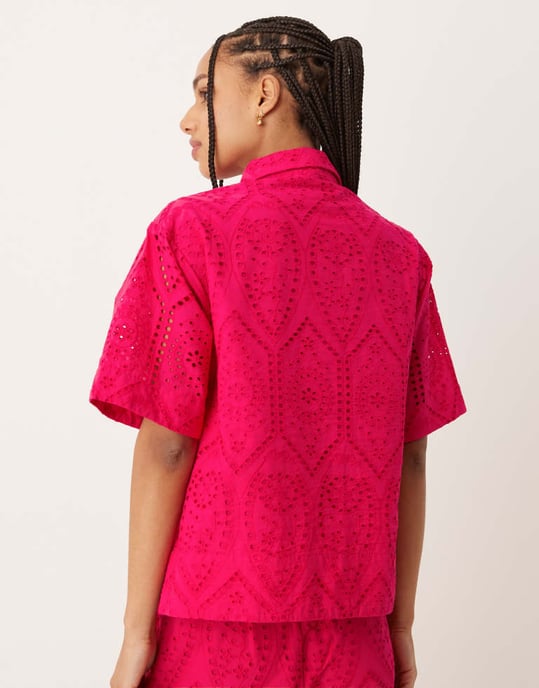 Nobody's Child Bennie kortärmad skjorta set i rosa broderi - Image 3