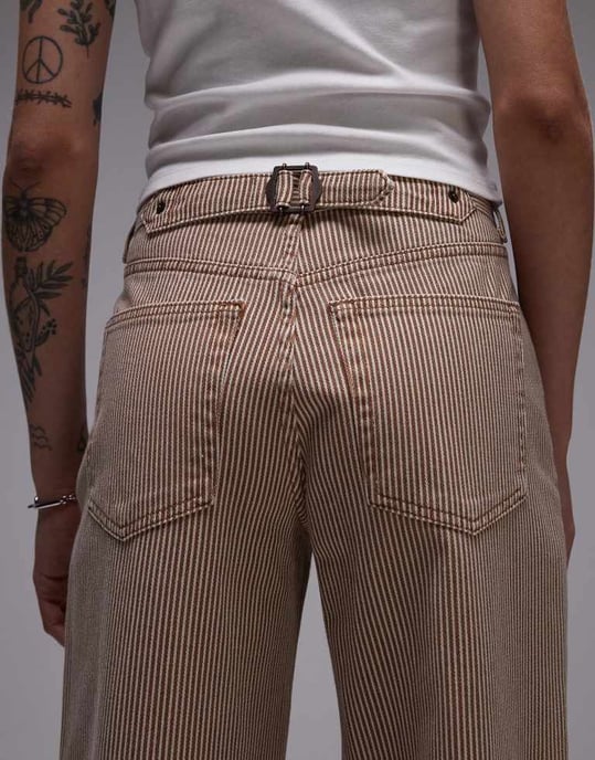 Topshop Cinch låg midja avslappnad jeans i tanrandig - Image 4