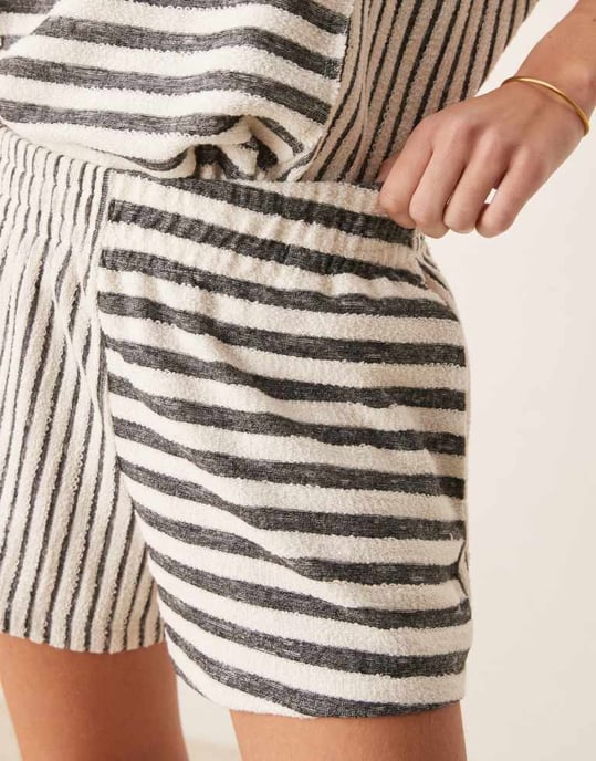 ASOS DESIGN kort co-ord i strukturerad blandad rand - Image 3