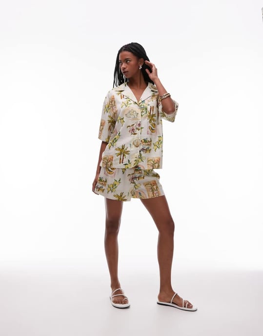 Topshop koordinerat högmidjade drawcord linne shorts i flerfärgad tryck - Image 4