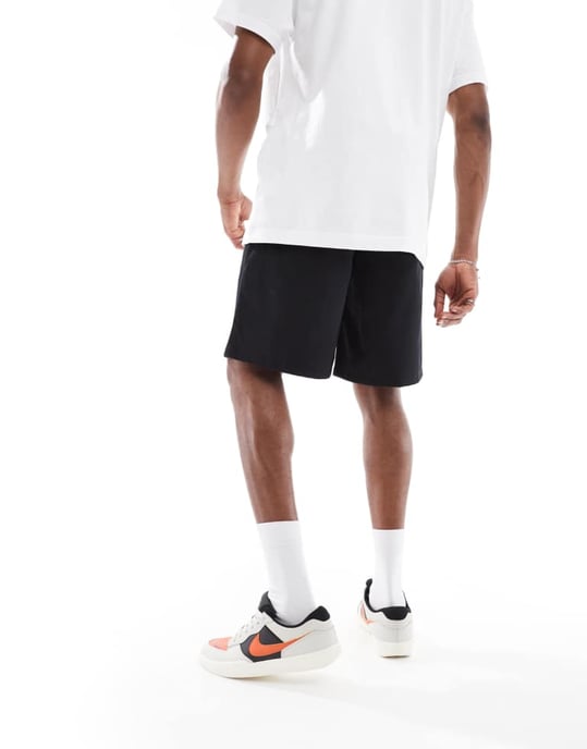 Jack & Jones baggy heavy twill chinoshorts i svart - Image 3