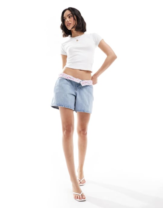 Hollister lågt skurna baggy denimshorts i ljus tvätt - Image 3