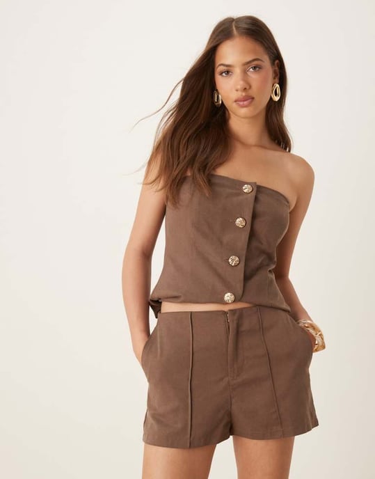 SNDYS linne-look veckade shorts koord i brun - Image 2