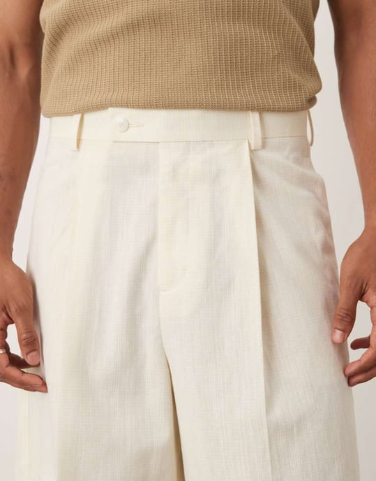 ASOS DESIGN smarta bermudashorts i buttermilk-textur - Image 4