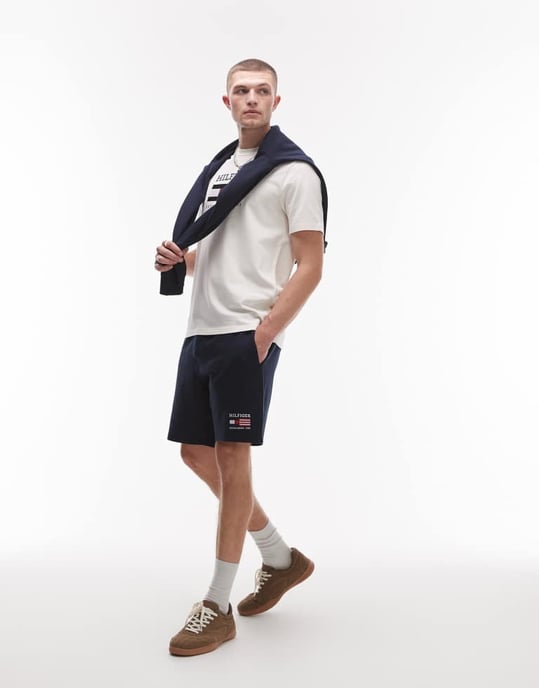 Tommy Hilfiger amerikansk flagga shorts i marinblå - Image 2