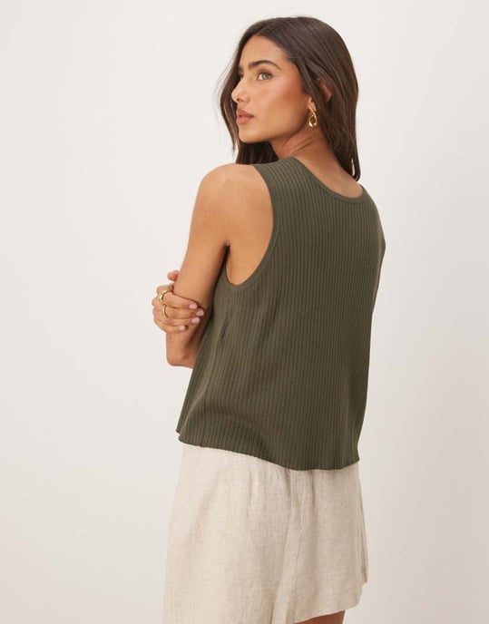 JDY tie front reversible knitted vest in khaki - Image 3