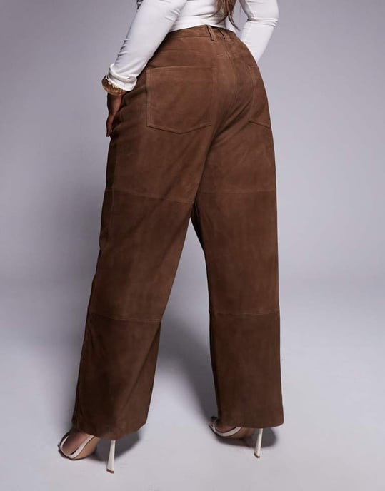 ASOS DESIGN Curve straight leg suede panelled trousers in mocha - Image 4