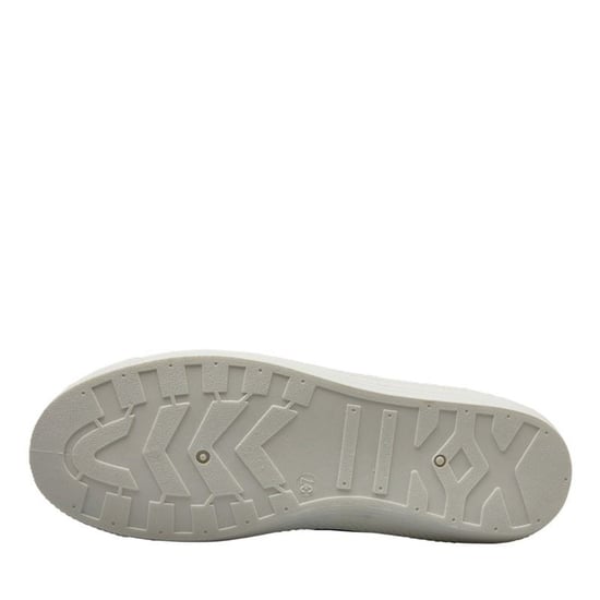 Penguin Anita Canvas Women's Navy Pumps - Image 4