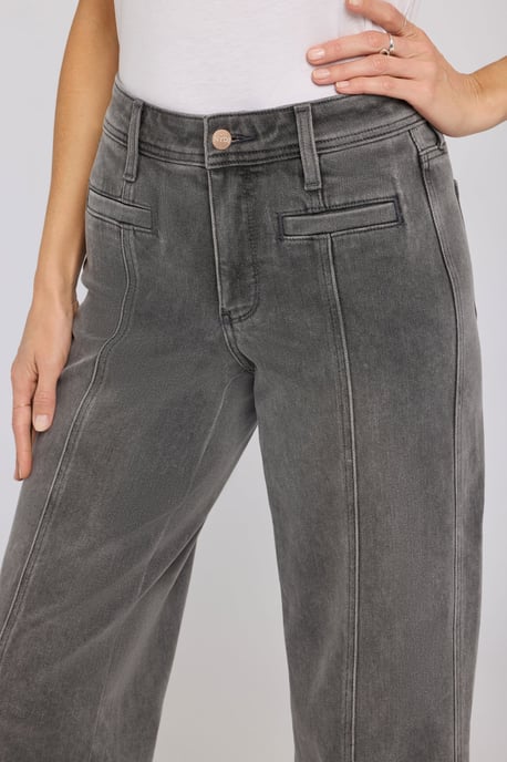 Teresa Wijde Enkel Jeans - Image 5