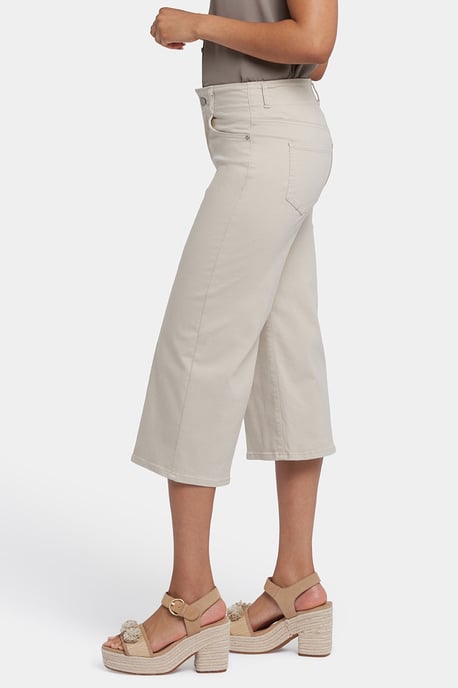 Brigitte Wide Leg Capri Jeans With High Rise - Image 3