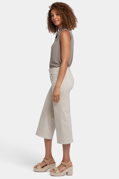Brigitte Wide Leg Capri Jeans With High Rise - Image 5