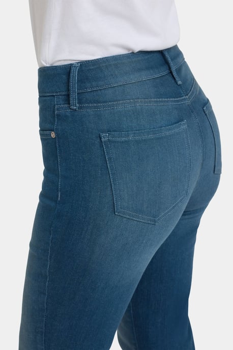 Marilyn Rechtes Jeans in Lang - Image 5