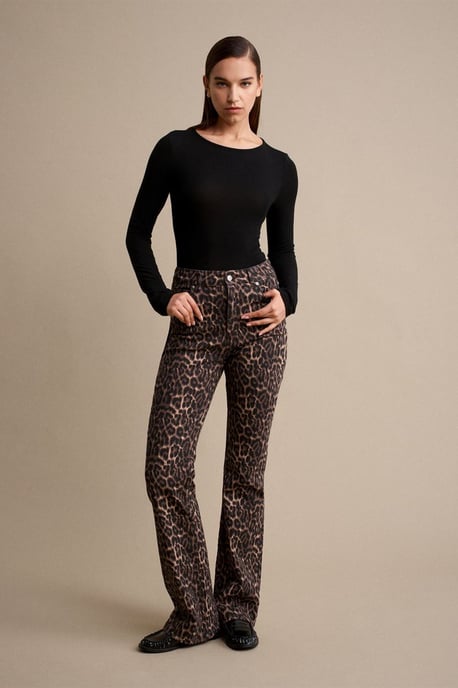 Women’s Ribbed Boat Neck Long-Sleeve Blouse - Image 2