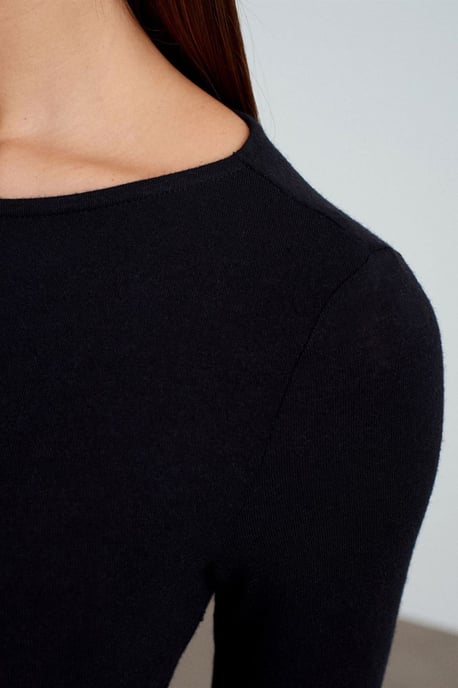 Women’s Ribbed Boat Neck Long-Sleeve Blouse - Image 5