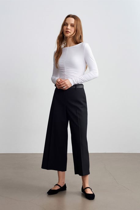 Slim Fit Båtkrage Blus med Långa Ärmar - Image 4