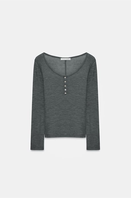 Slim-Fit Wool Knit Blouse With Buttons - Image 4