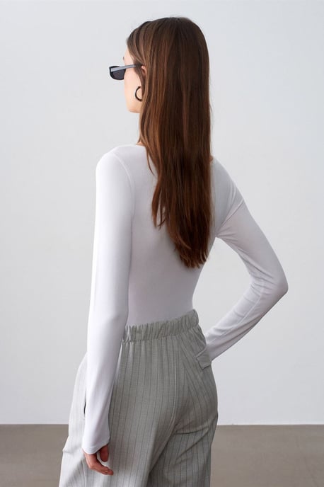 Slim Fit Boat Neck Bodysuit - Image 2