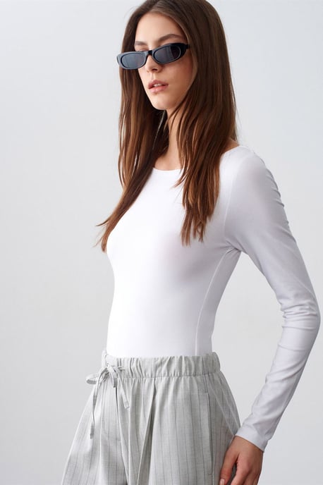Slim Fit Boat Neck Bodysuit - Image 3