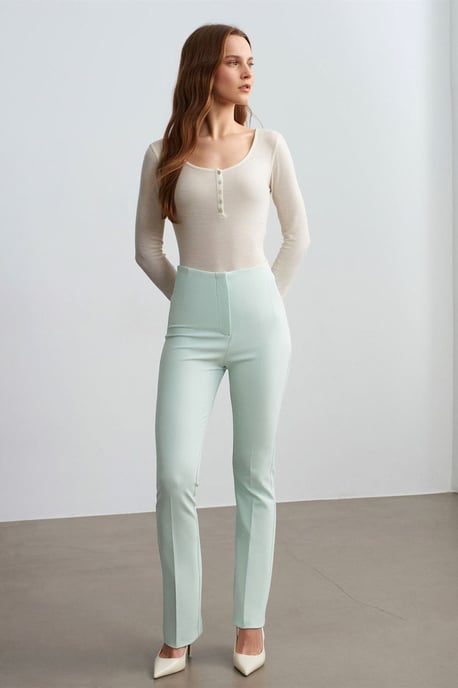 Slim-Fit Wool Knit Blouse With Buttons - Image 4