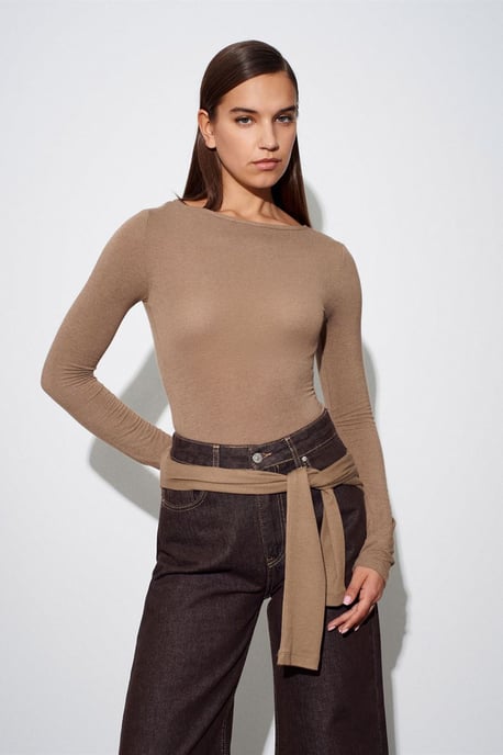 Women’s Ribbed Boat Neck Long-Sleeve Blouse - Image 5