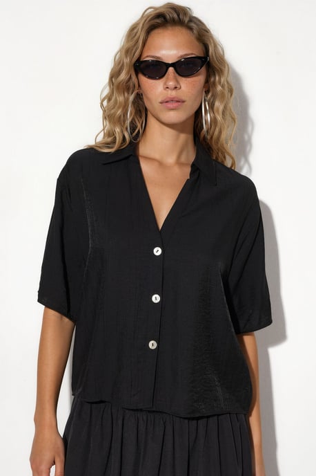 Dames Cropped Relaxed Shirt - Image 1