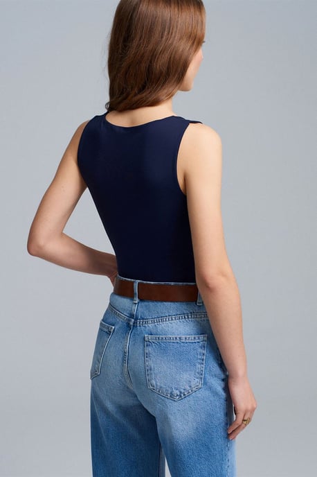 Mouwloze Blouse met Vierkante Halslijn in Slank Model - Image 2
