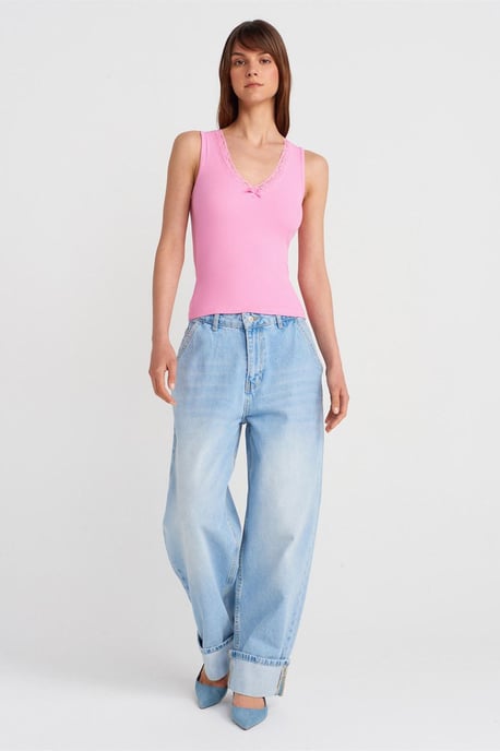 Sleeveless Lace Ribbed V-neck Blouse - Image 4