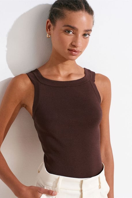 Sleeveless Ribbed Square-neck Blouse - Image 3