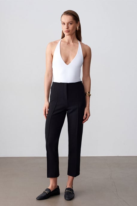 Slim Fit Cut-Out Halter Bodysuit - Image 4