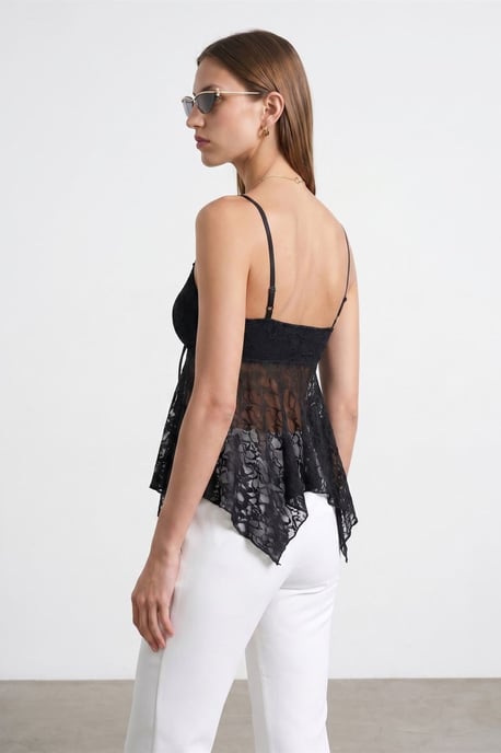 Lace Tie-front Sleeveless Blouse - Image 2