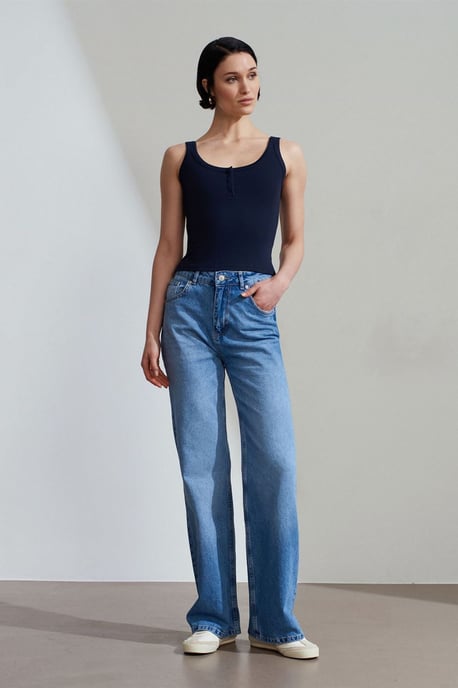 Ribbed Crop Cami Blouse - Image 3
