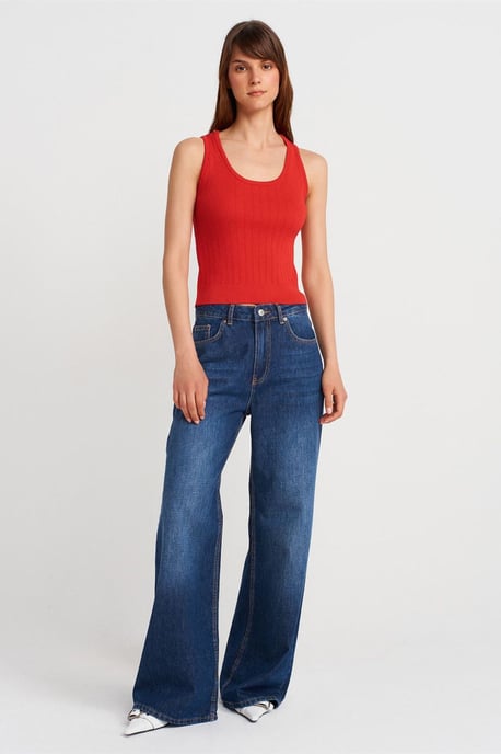 Ribbed Sleeveless Slim-fit Blouse - Image 3