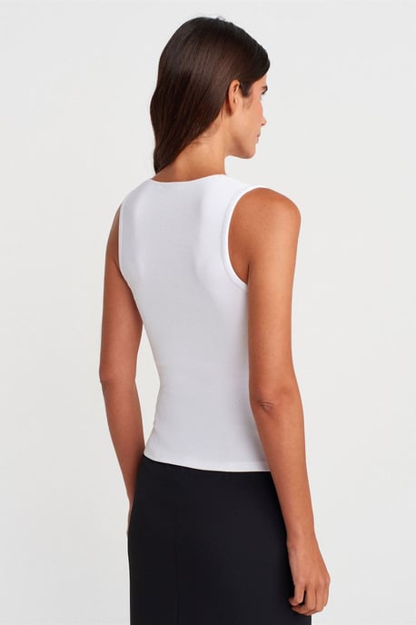 Sleeveless Lace Ribbed V-neck Blouse - Image 2