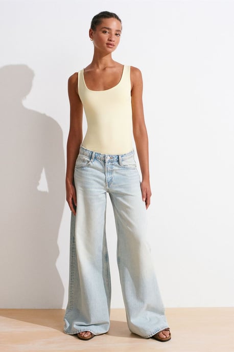 Sleeveless Square-Neck Slim-Fit Jersey Blouse - Image 5