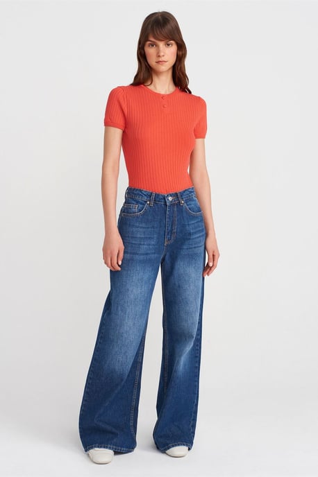 Ribbed Short-Sleeve Button Blouse - Image 4