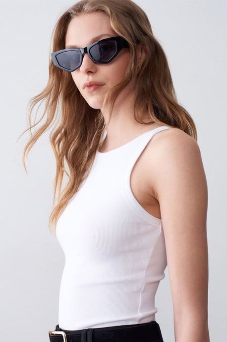 Ribbed Halterneck Sleeveless Blouse - Image 3