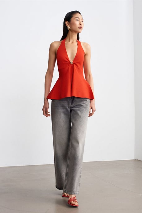 Naadloze Halter Peplum Blouse - Image 4