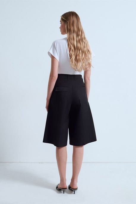 High-Waist Cotton Poplin Capri Shorts - Image 2
