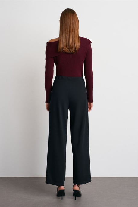 High-Waist Wide-Leg Crepe Trousers - Image 2