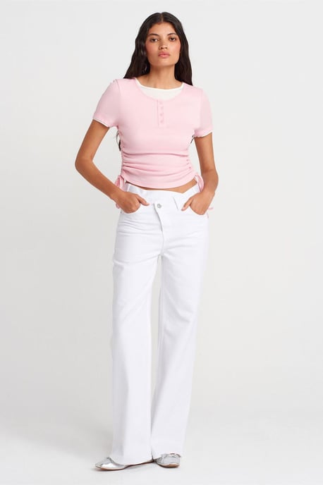 Dam T-Shirt i Bomull med Slim Fit och Rundad Halsringning - Image 4