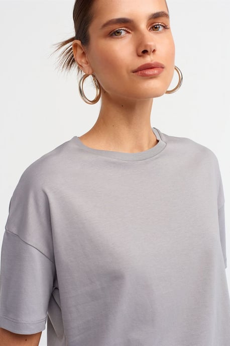 Dam T-shirt med rund hals i bomull - Image 4