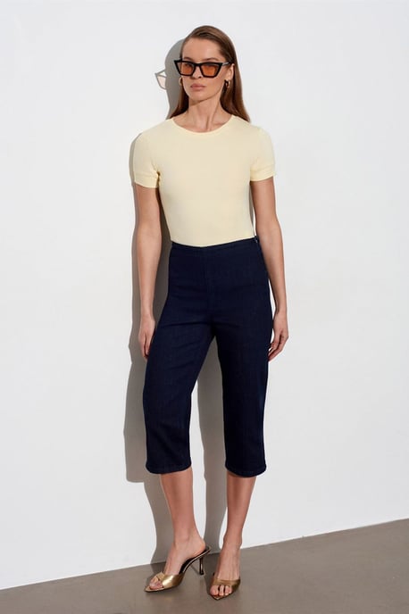 Dames Slim Fit Crew Neck T-Shirt - Image 1