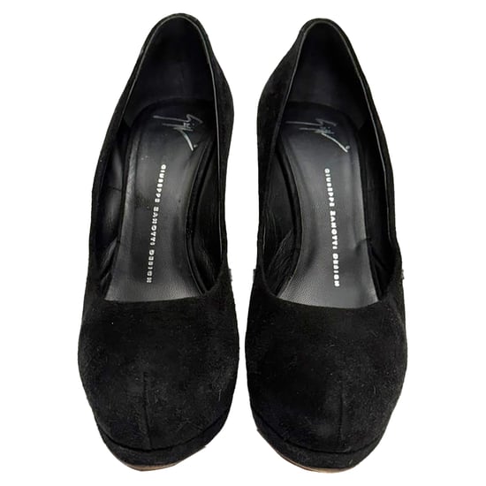 Giuseppe Zanotti pumps met ronde neus en plateauzool in zwart suède. - Image 2