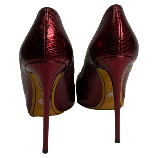 Dolce & Gabbana pumps met reliëf in rood leer - Image 2
