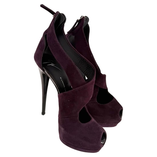 Giuseppe Zanotti platformpumps met gekruiste bandjes in bordeauxrood suède. - Image 5