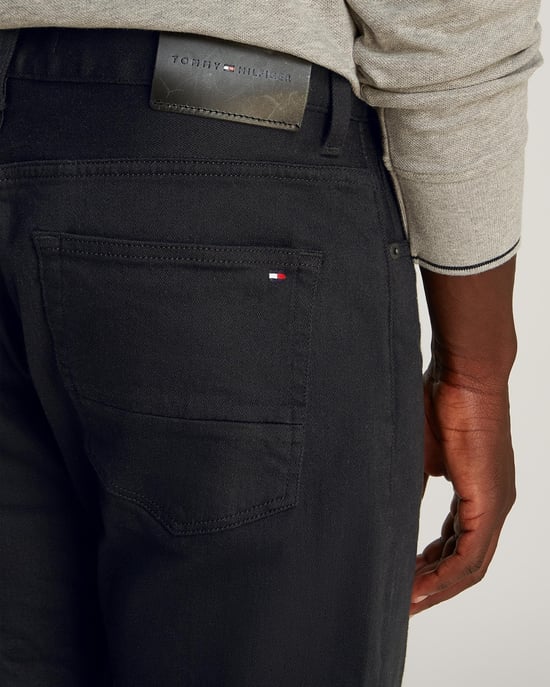 Core Harlem Logo Detail Jeans in Black - Image 4