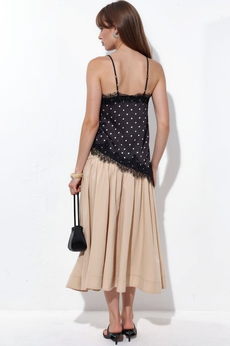 Prickig Satin V-ringad Cami Blus - Image 3