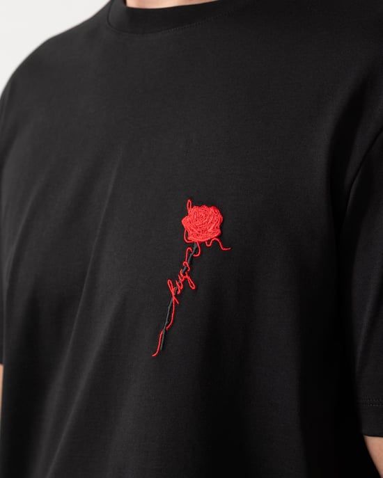 Regular Fit Short Sleeve Logo Detail T-Shirt in Black - Image 3