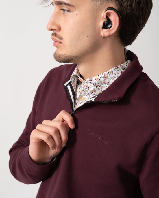 Long Sleeve 1/4 Zip Sweatshirt in Wine - Image 5