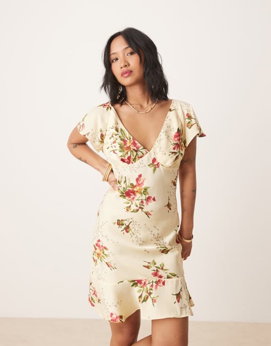 ASOS DESIGN Petite flutter sleeve mini dress in floral print - Image 4